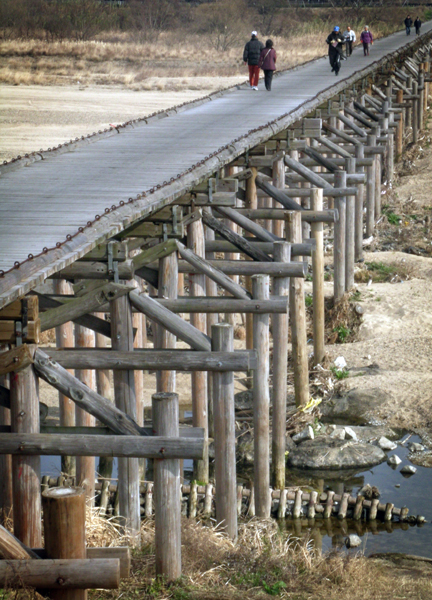 流れ橋